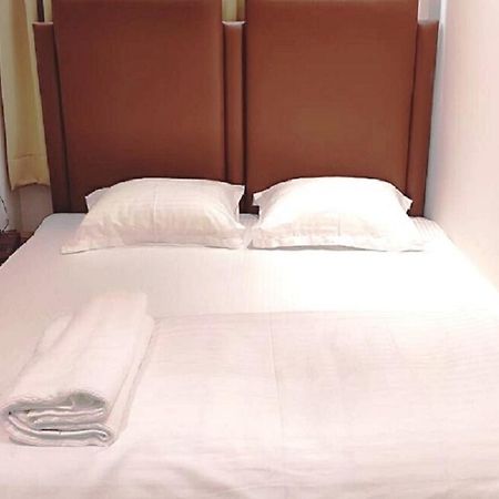 Staymaker Hotel Mohan Palace Baharampur Εξωτερικό φωτογραφία