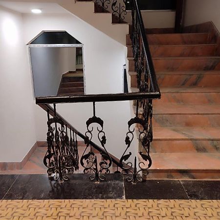 Staymaker Hotel Mohan Palace Baharampur Εξωτερικό φωτογραφία