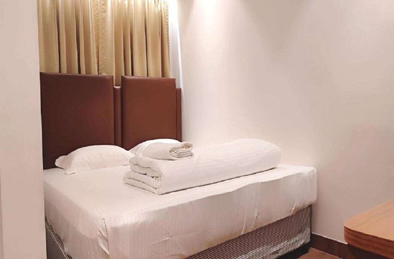 Staymaker Hotel Mohan Palace Baharampur Εξωτερικό φωτογραφία