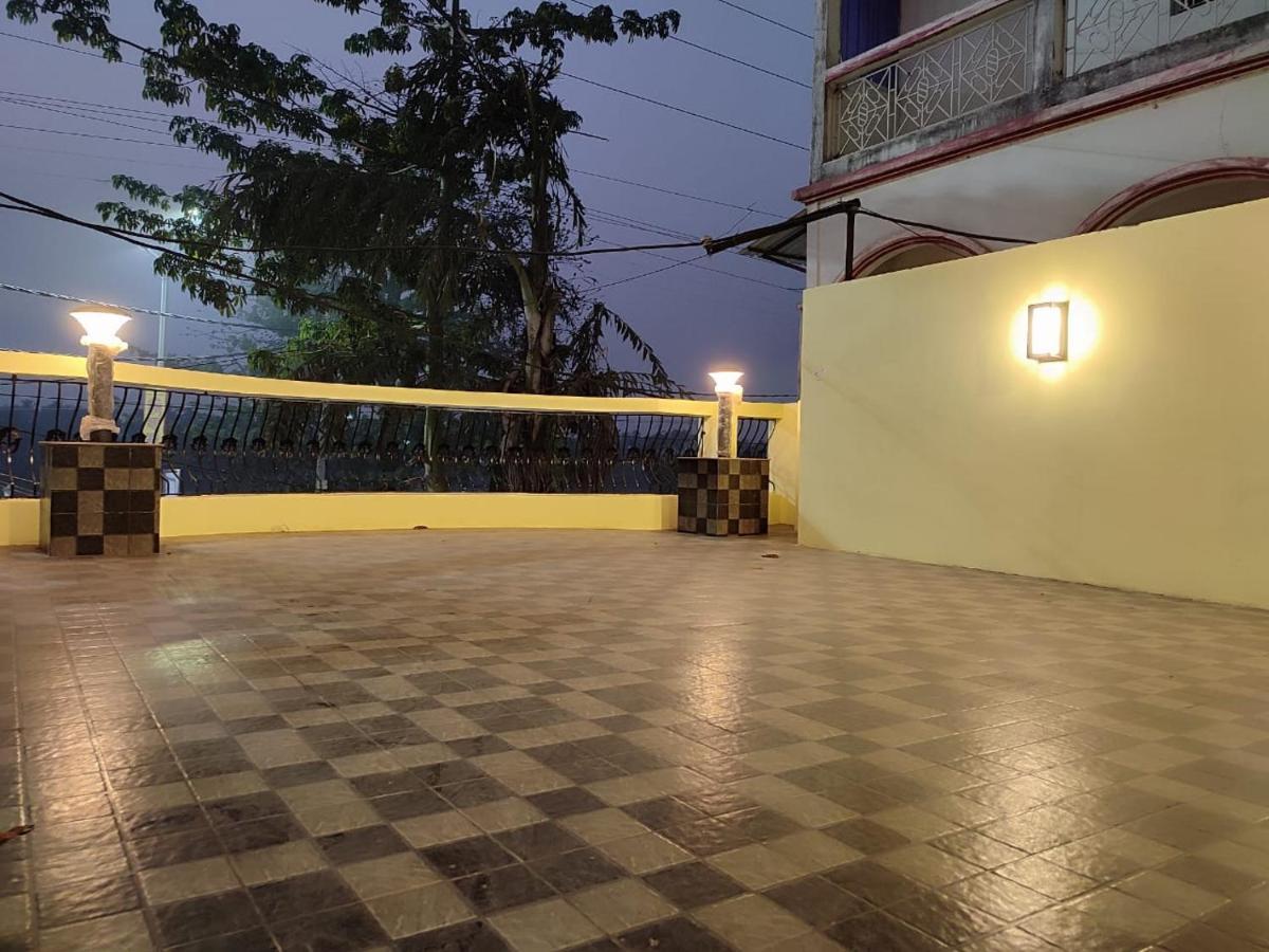 Staymaker Hotel Mohan Palace Baharampur Εξωτερικό φωτογραφία