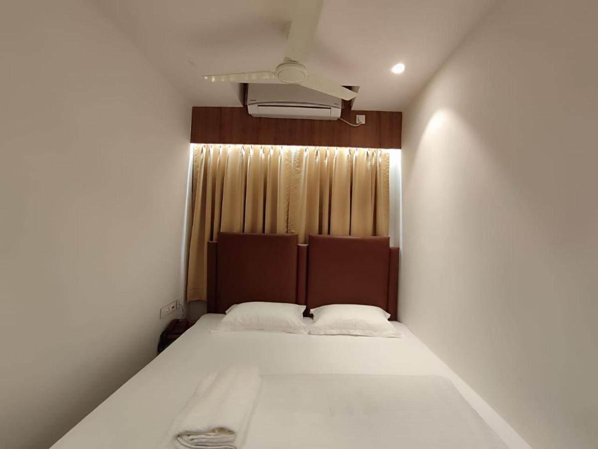 Staymaker Hotel Mohan Palace Baharampur Εξωτερικό φωτογραφία